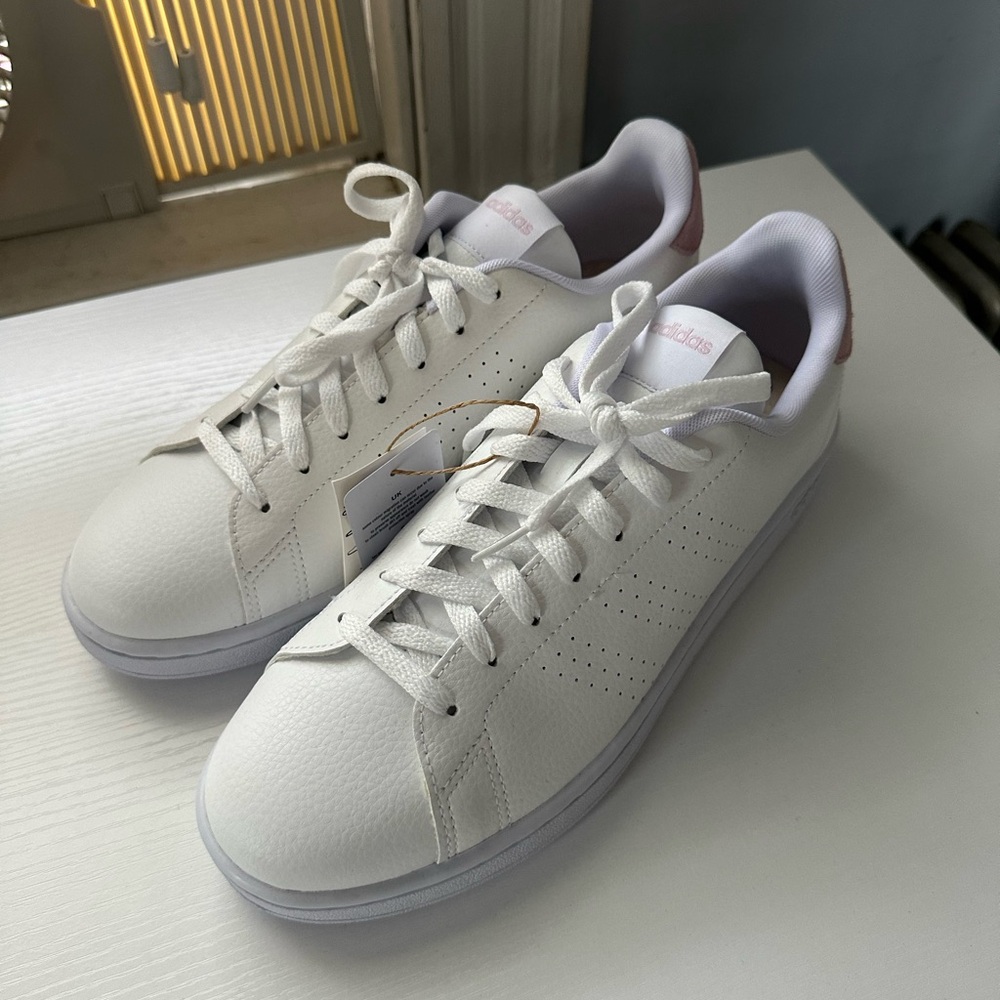 NEW Adidas Advantage White Tennis Sneakers